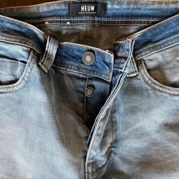 NWOT Neuw Demim - Light Blue Iggy Skinny - Size: 31/32 - Picture 2 of 3